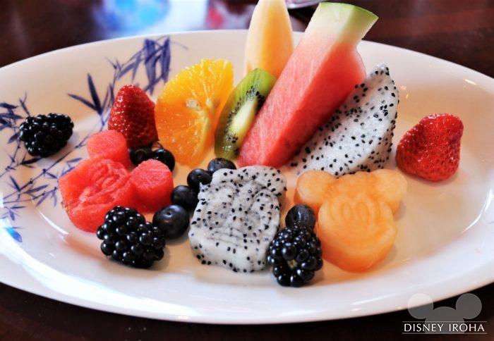 デザート「Fruit Platter」